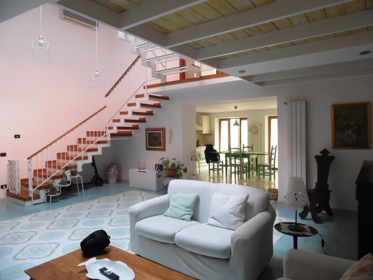 דירות פוזולי A Casa Di Monica מראה חיצוני תמונה
