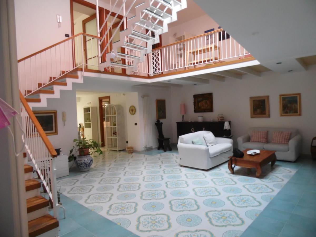 דירות פוזולי A Casa Di Monica מראה חיצוני תמונה