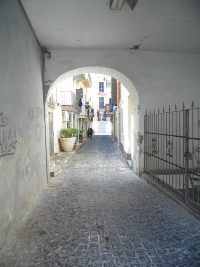 דירות פוזולי A Casa Di Monica מראה חיצוני תמונה