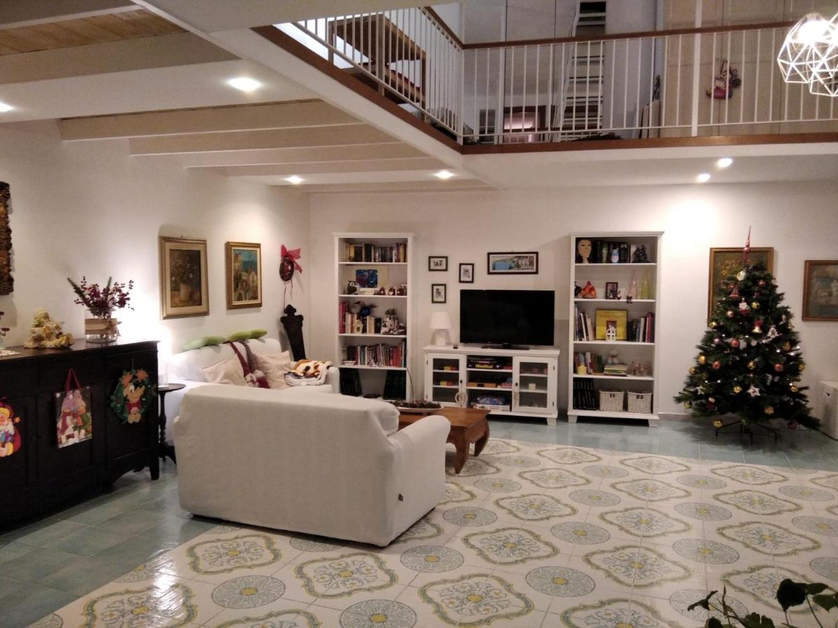 דירות פוזולי A Casa Di Monica מראה חיצוני תמונה